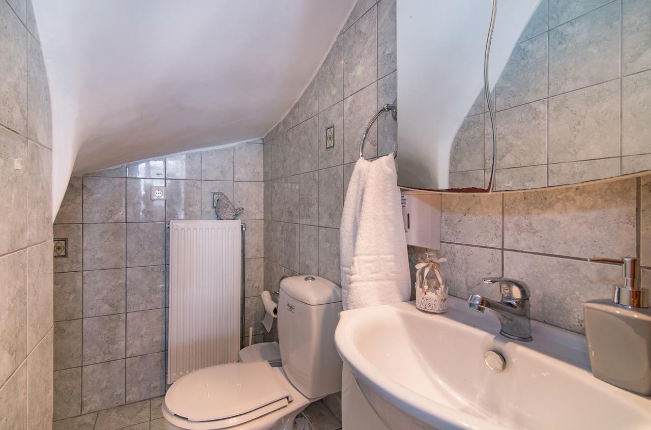 Villa Coastal Paradise Found - Komis' Private Pool Retreat Agios Nikolaos (Zakynthos)